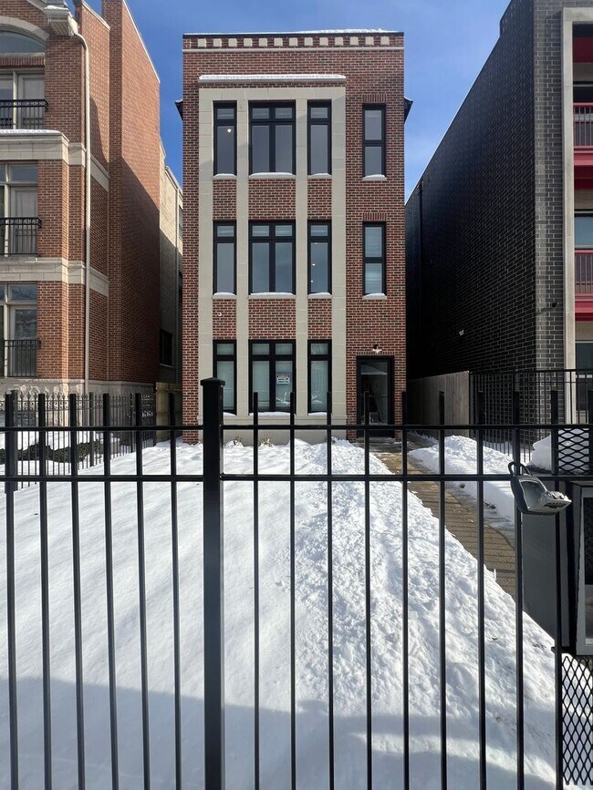 Building Photo - 4231 S Champlain Ave