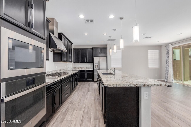 Building Photo - 1694 S Follett Way