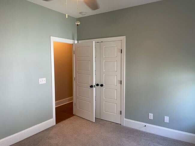 Building Photo - 1386 Arot Ct SW