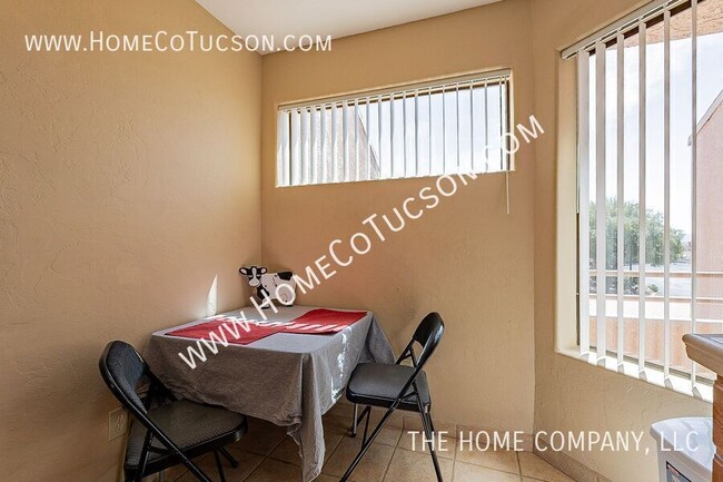 Building Photo - Short Term Furnished Foothills Condo 5675 N Camino Esplendora-2211