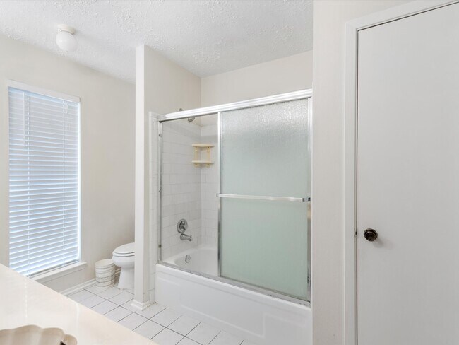 Building Photo - 13515 Wimbledon Oaks Dr