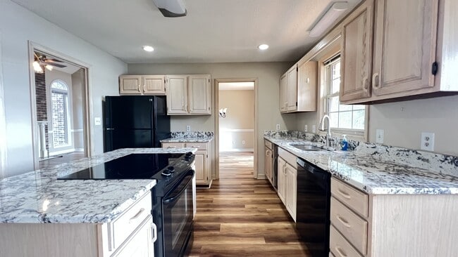 Building Photo - 159 Starboard Bay