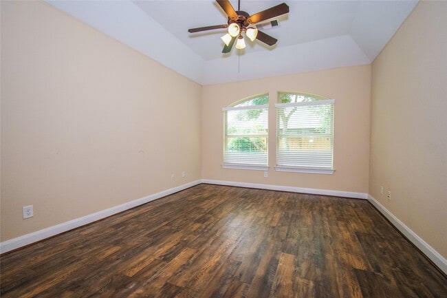 Building Photo - 6114 Brookmall Dr