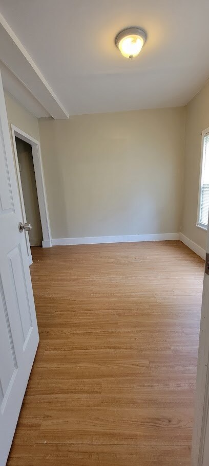 Building Photo - 7276 Orchard Ave