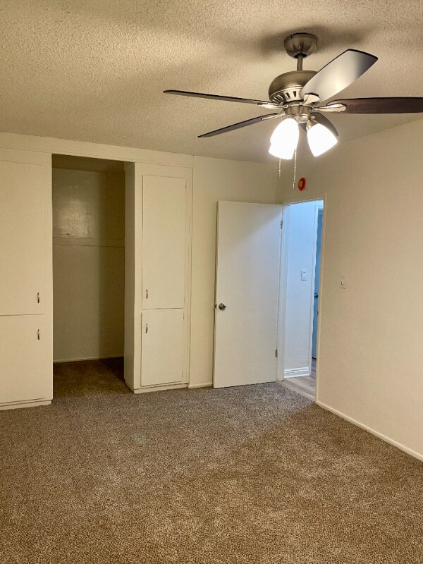 Building Photo - 12414 Dunrobin Ave