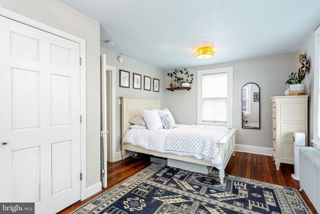 Building Photo - 7717 Flourtown Ave