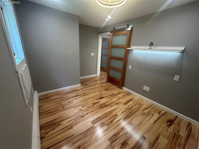 Building Photo - 65 Manor Dr