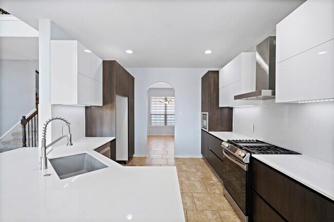 Building Photo - 29006 Dryander Forest Ct