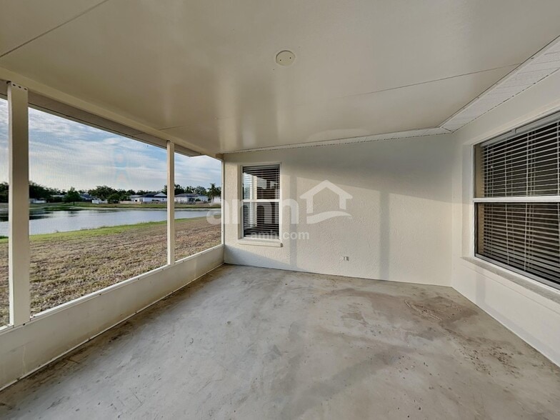 Building Photo - 4021 Kingsfield Dr