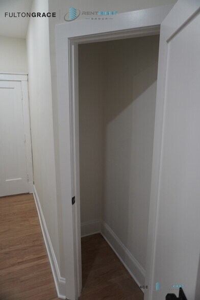 Building Photo - 4636-38 N. Hamilton