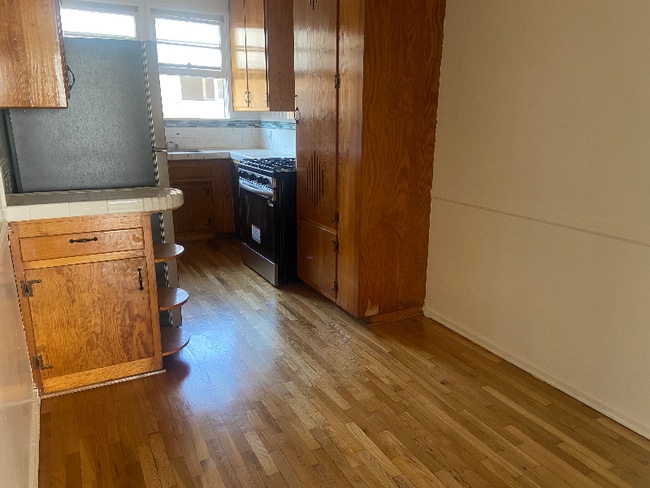 Building Photo - 1466 S Sherbourne Dr