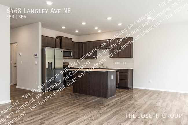 Building Photo - 6468 Langley Ave NE