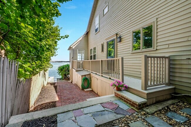 Building Photo - 40A Cloutmans Ln