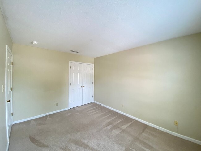 Building Photo - 4001 Whirlaway Ct