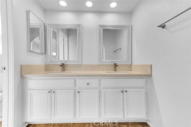 Building Photo - 3640 Honeyglen Way