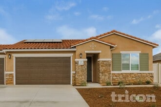Building Photo - 639 Citron St