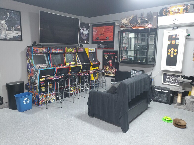 Building Photo - 22956 Scribner Dr