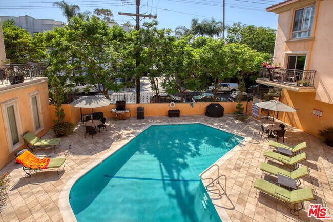 Building Photo - 1000 S Westgate Ave