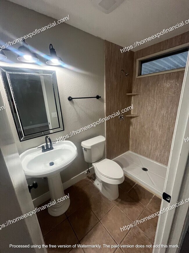 Building Photo - Nice Home For Rent