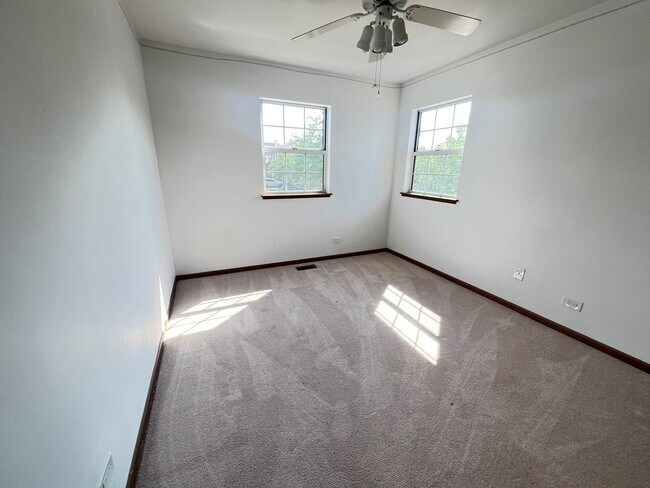 Building Photo - 6517 Stair St