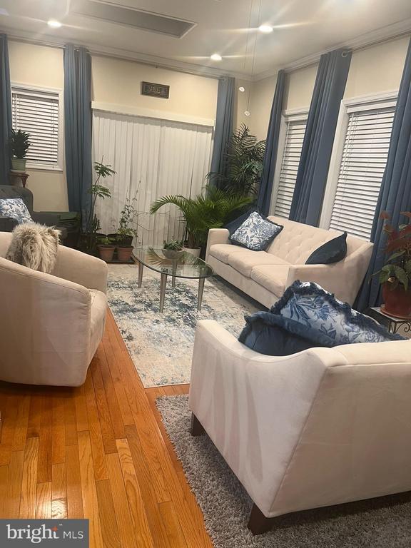 Building Photo - 12429 Willow Falls Dr