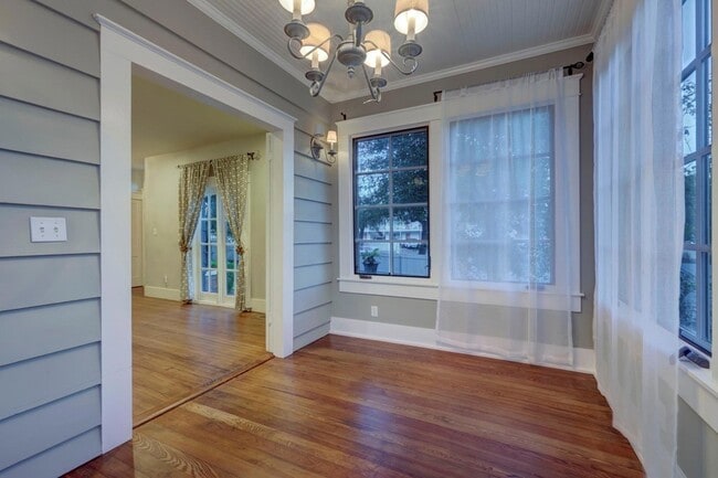 Building Photo - 1205 Enfield Rd