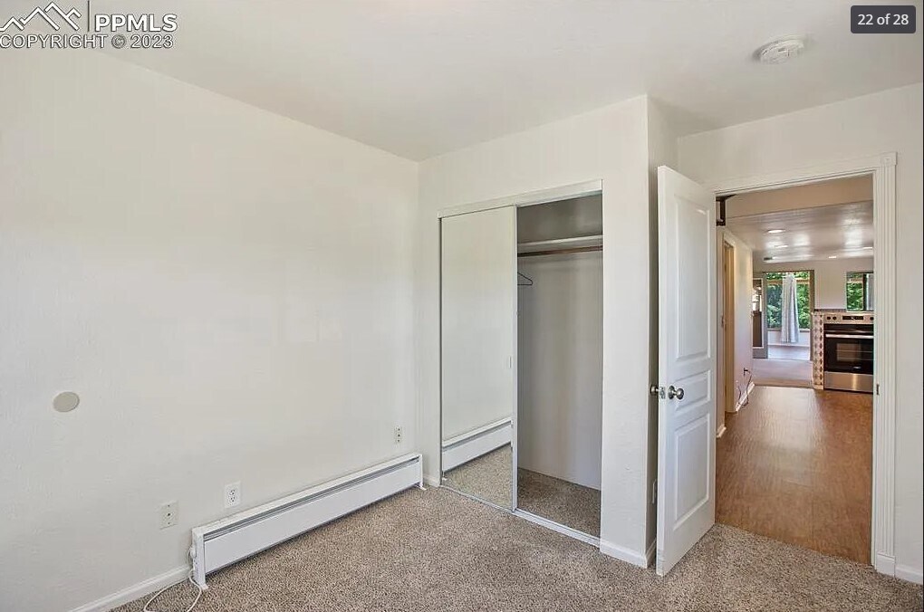 Building Photo - 206 W Carr Ave