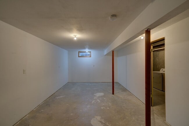 Building Photo - 1509 Bultman Rd
