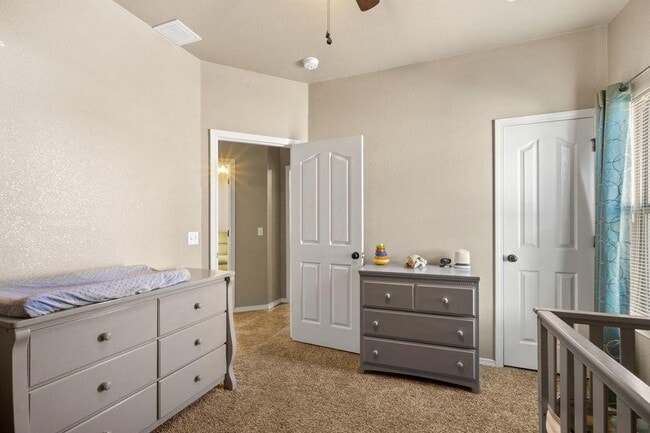 Building Photo - 5905 Speyside Dr