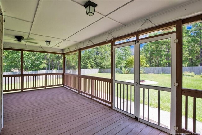 Building Photo - 112 Camrose Ct