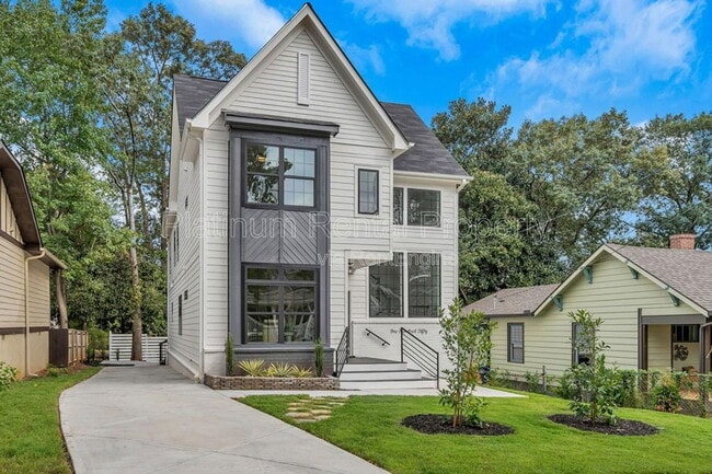 Building Photo - 150 Dahlgren St SE