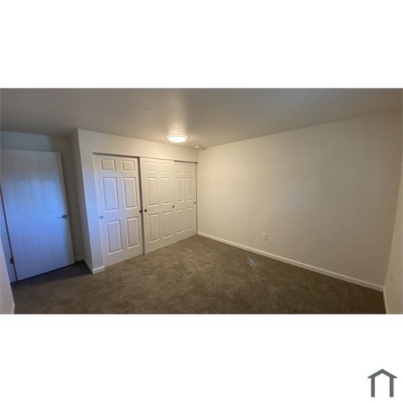 Building Photo - 629 Adele Ave