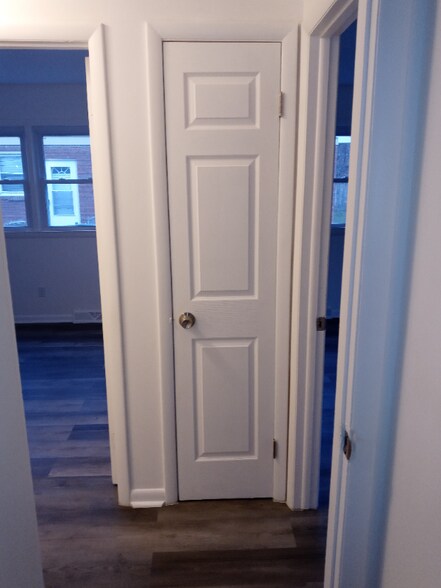 Building Photo - 3 A Saybrook Dr