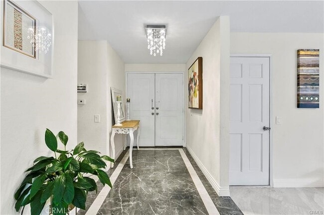 Building Photo - 196 S Donna Ct