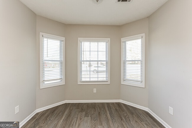 Building Photo - 10442 Tara Beach Cir