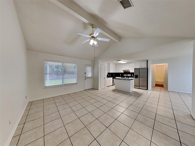 Building Photo - 16365 Hidden River Ct