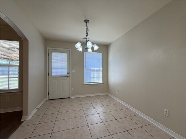 Building Photo - 350 Beasley Dr
