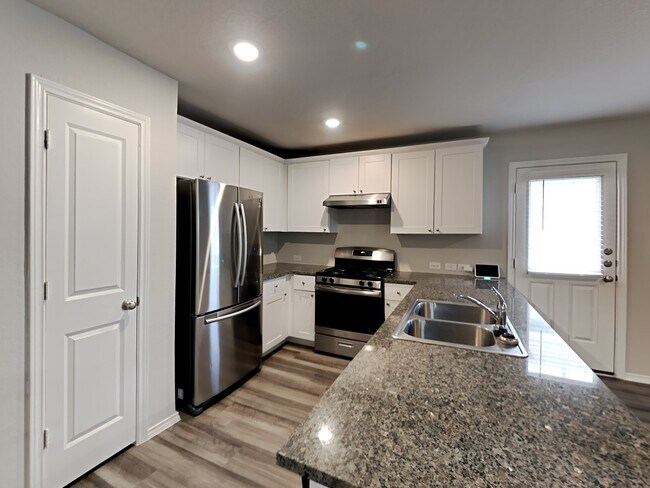 Building Photo - 13822 Buffalo Valley