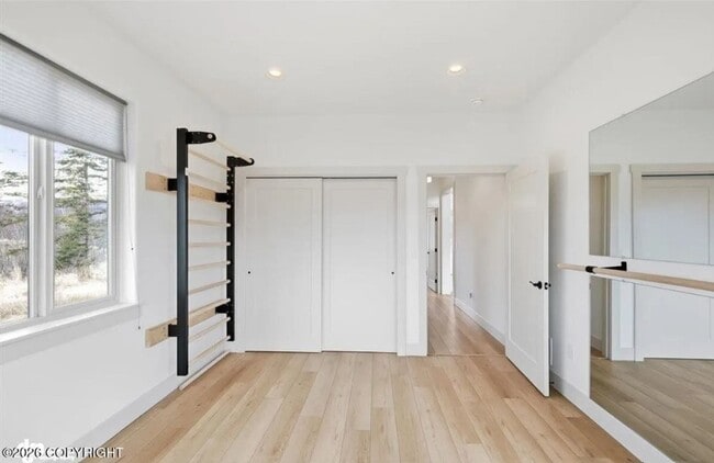 Building Photo - 7064 E Tumnus Cir