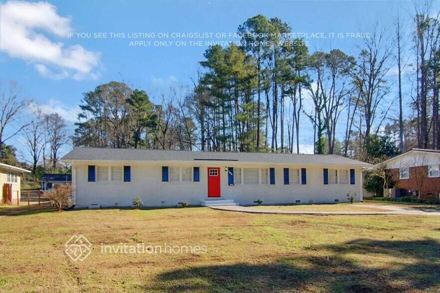 Building Photo - 1325 Sycamore Dr
