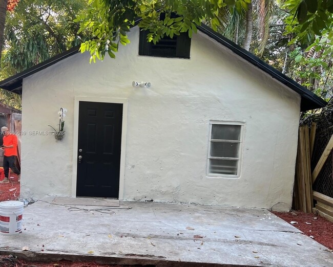 Building Photo - 45 NE 60th St