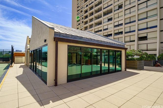 Building Photo - 1717 Mott-Smith Dr