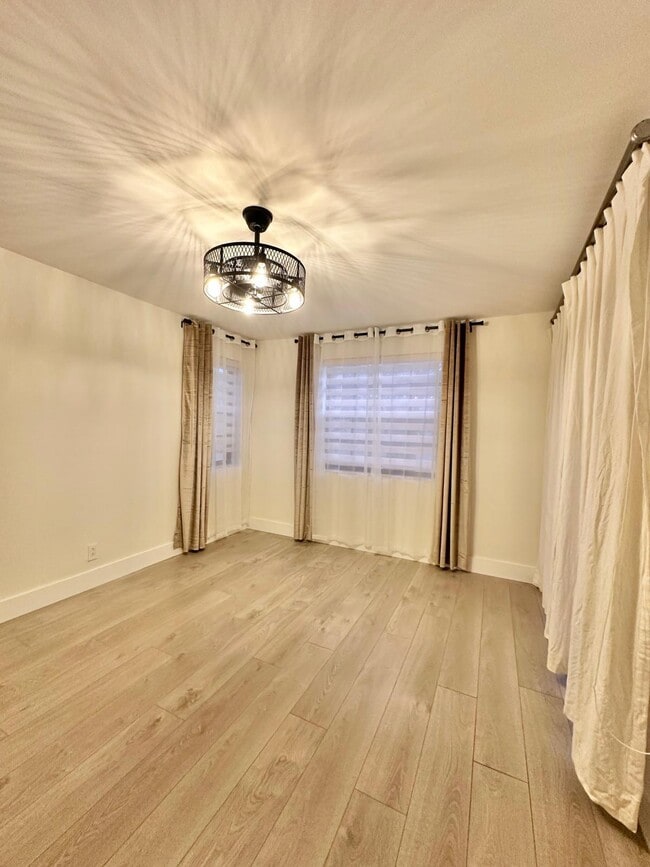 Building Photo - 3000 Norwood Pl