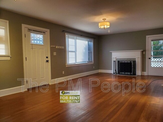 Building Photo - 303 McBee Ave