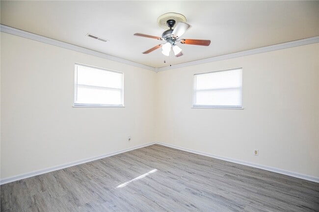 Building Photo - 1101 Cheyenne Trail
