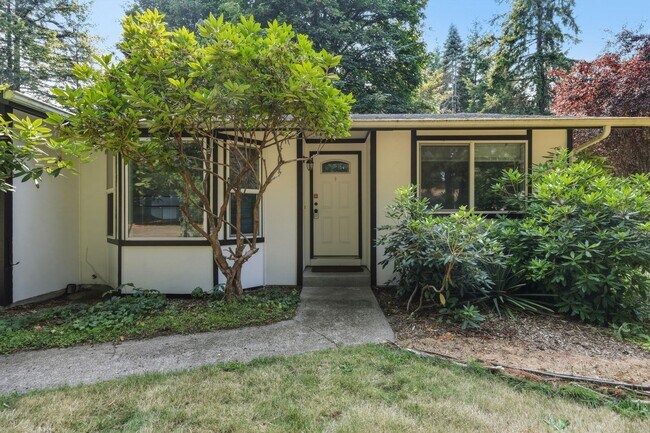 Building Photo - 6624 Littlerock Rd SW