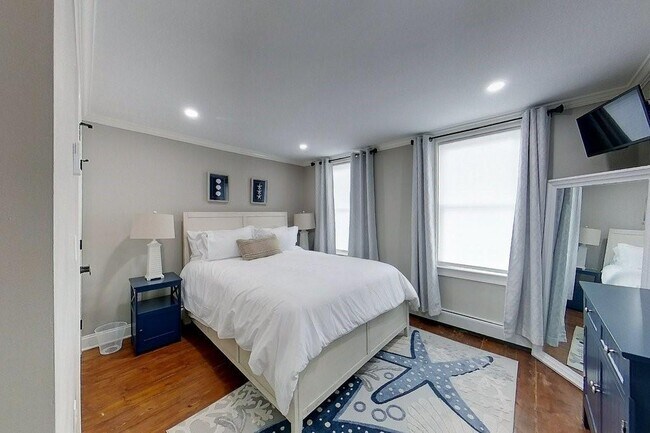 Building Photo - 30 Prospect Hill St