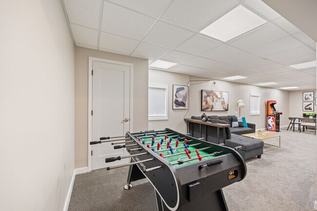 Building Photo - 14237 S Newberg Ct