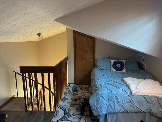 Building Photo - 409 Fernandina St