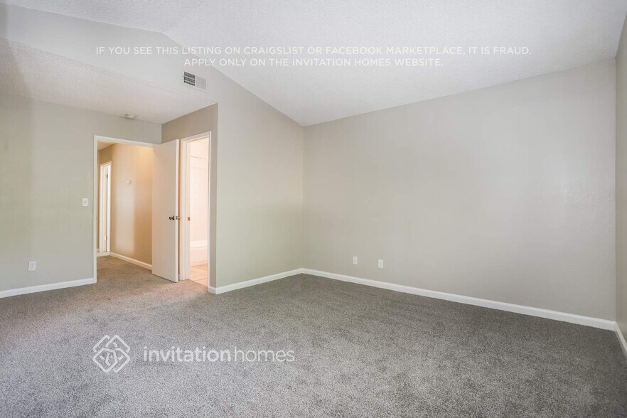 Building Photo - 3503 Del Sol Way
